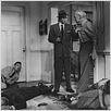 Je dois tuer : Photo Frank Sinatra, Lewis Allen
