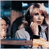 Le Grand Blond avec une chaussure noire : photo Mireille Darc