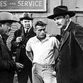 A l'est d'Eden : photo Elia Kazan, James Dean, Raymond Massey