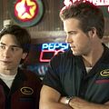 Service non compris : photo Justin Long, Rob McKittrick, Ryan Reynolds