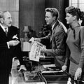 L'Enjeu : photo Adolphe Menjou, Angela Lansbury, Frank Capra, Van Johnson