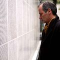 Plus tard tu comprendras (TV) : Photo Hippolyte Girardot