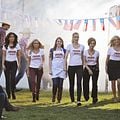 Photo Annie Potts, Jennifer Aspen, Kristin Chenoweth, Lauran Irion, Leslie Bibb