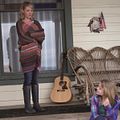 Jackie & Ryan : Photo Emily Alyn Lind, Katherine Heigl