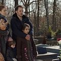 Marion, 13 ans pour toujours : Photo Fabrizio Rongione, Julie Gayet, Luàna Bajrami