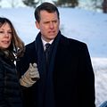Thin Ice : Photo Greg Kinnear, Lea Thompson