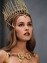 Isabel Lucas