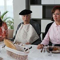 Enfin veuve : photo Claire Nadeau, Eva Darlan, Isabelle Mergault, Paul Crauchet