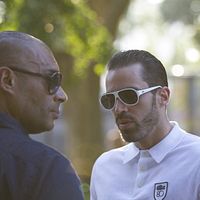 Sous X : Photo David Saracino, Jean-Michel Correia