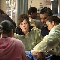 Photo Luis Guzman, Marcia Gay Harden
