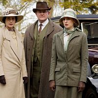 Photo Elizabeth McGovern, Hugh Bonneville, Laura Carmichael