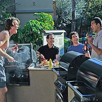 We Are Men : Photo Christopher Nicholas Smith, Jerry O'Connell, Kal Penn, Tony Shalhoub