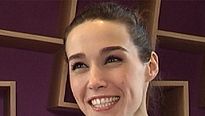 Portrait d'une jeune actrice : Arta Dobroshi