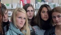 <strong>17 filles</strong> Bande-annonce VF