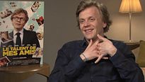 Alex Lutz, cynique et noble pour "Les Visiteurs 3" !