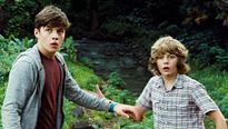 Jurassic World - EXTRAIT VOST "La course-poursuite avec les enfants"