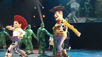 Toy Story : Woody prend vie sur scène !