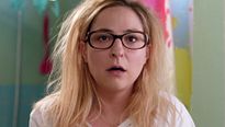 <strong>Joséphine s'arrondit</strong> Bande-annonce VF