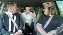 Le phénomène du masque de Chewbacca repris par J.J. Abrams et James Corden