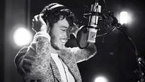 Black - CLIP OFFICIEL "Back to Black d'Oscar And The Wolf feat. Tsar B."