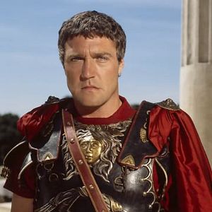 Empire : Photo Vincent Regan