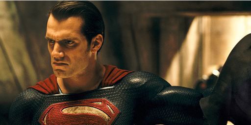 Justice League : Henry Cavill pose avec des enfants pour Make a Wish