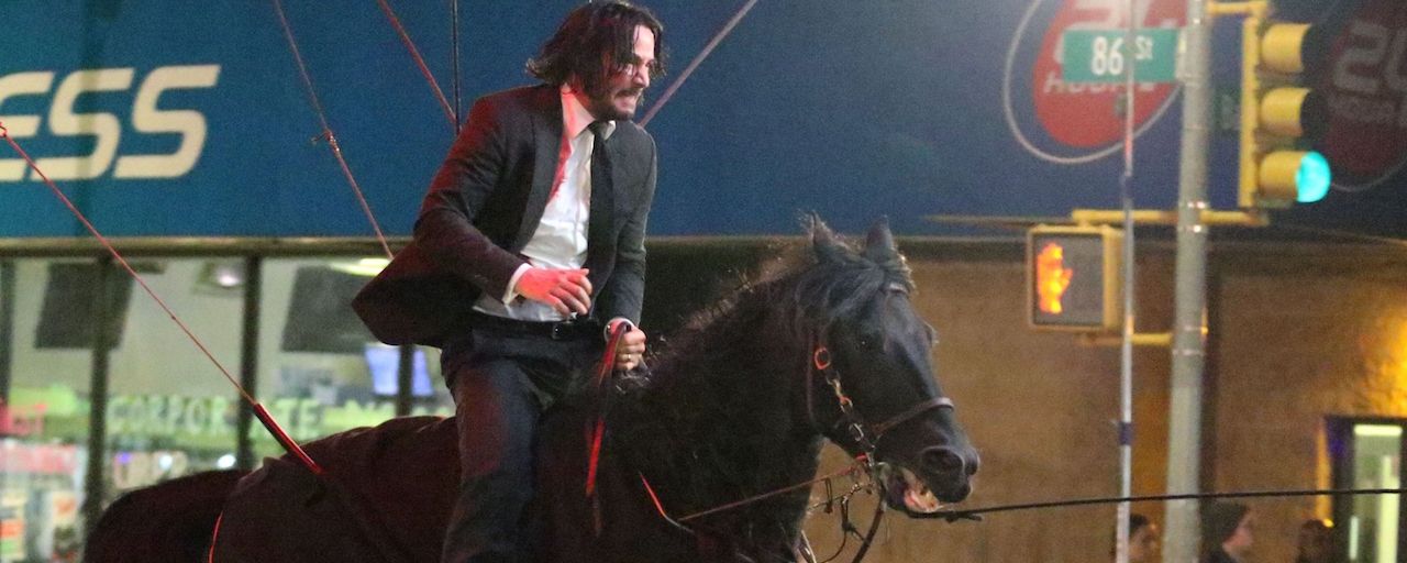 John Wick 3 : des images de Keanu Reeves à cheval dans les rues de New York
