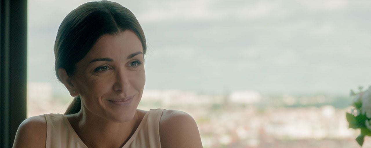 Le Temps est assassin : Jenifer sera l'une des stars de la mini-série TF1 adaptée de Michel Bussi