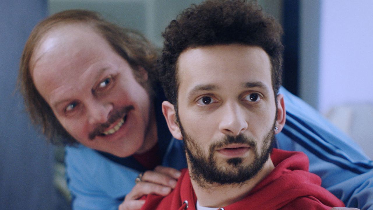 Bande-annonce-Yves : Philippe Katerine et un frigo intelligent dans le film barré de Cannes 2019 !