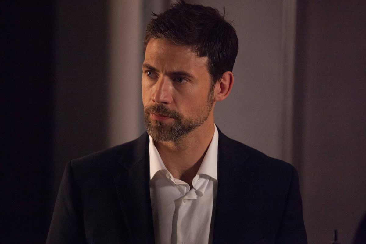 Films Et Séries Tv Avec Adam Rayner Tyrant : Photo Adam Rayner - 74 sur 105 - AlloCiné