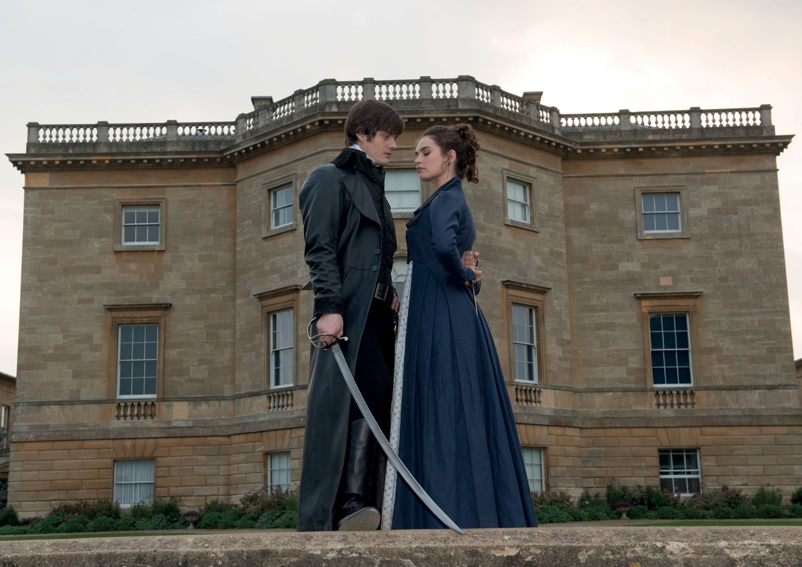 Photo de Lily James Orgueil et Préjugés et Zombies Photo Lily James, Sam Riley AlloCiné Photo de Lily James Orgueil et Préjugés et Zombies Photo Lily James, Sam Riley AlloCiné