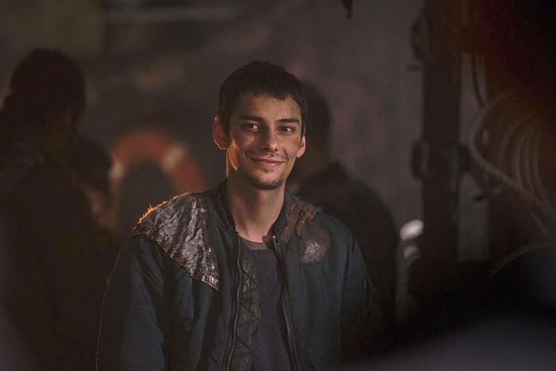 Les 100 Photo Devon Bostick 193 Sur 477 Allociné