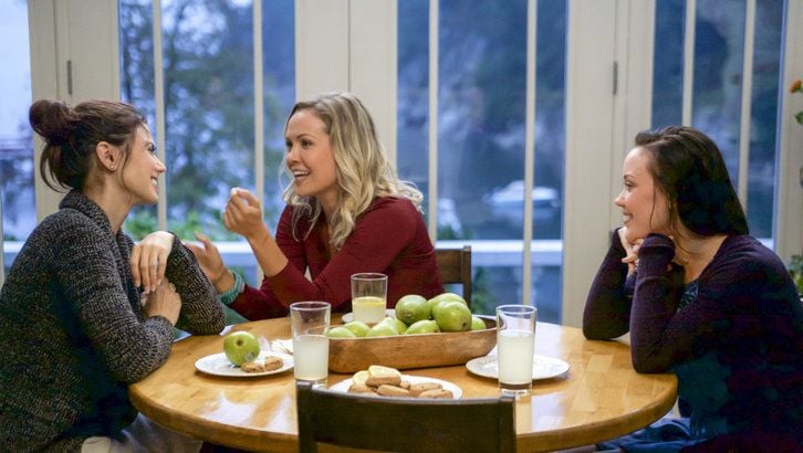 Chesapeake Shores Saison 6 Netflix France Chesapeake Shores : Photo Emilie Ullerup, Laci J Mailey, Meghan Ory