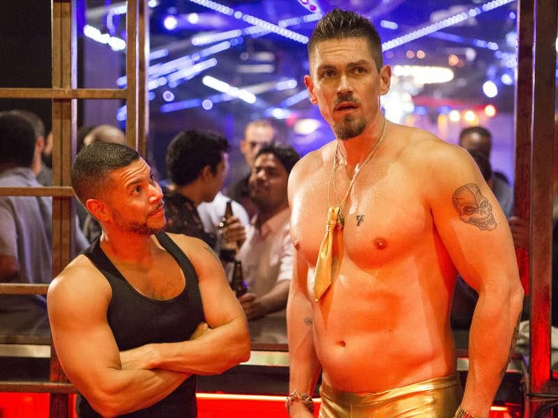 Films Et Séries Tv Avec Steve Howey Shameless (US) : Photo Steve Howey, Wilson Cruz - 195 sur 740 - AlloCiné