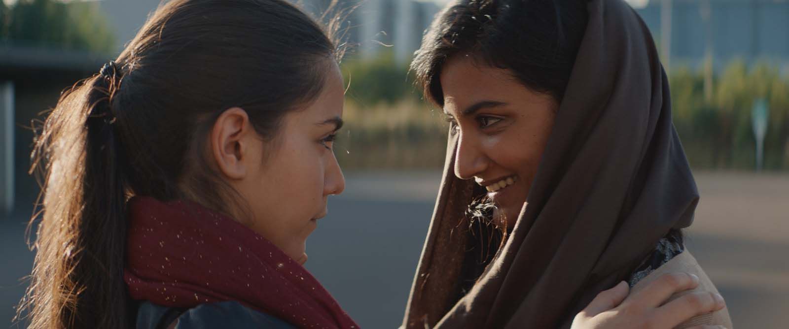 Lina El Arabi Films Et Programmes Tv Photo de Lina El Arabi - Noces : Photo Aurora Marion, Lina El Arabi