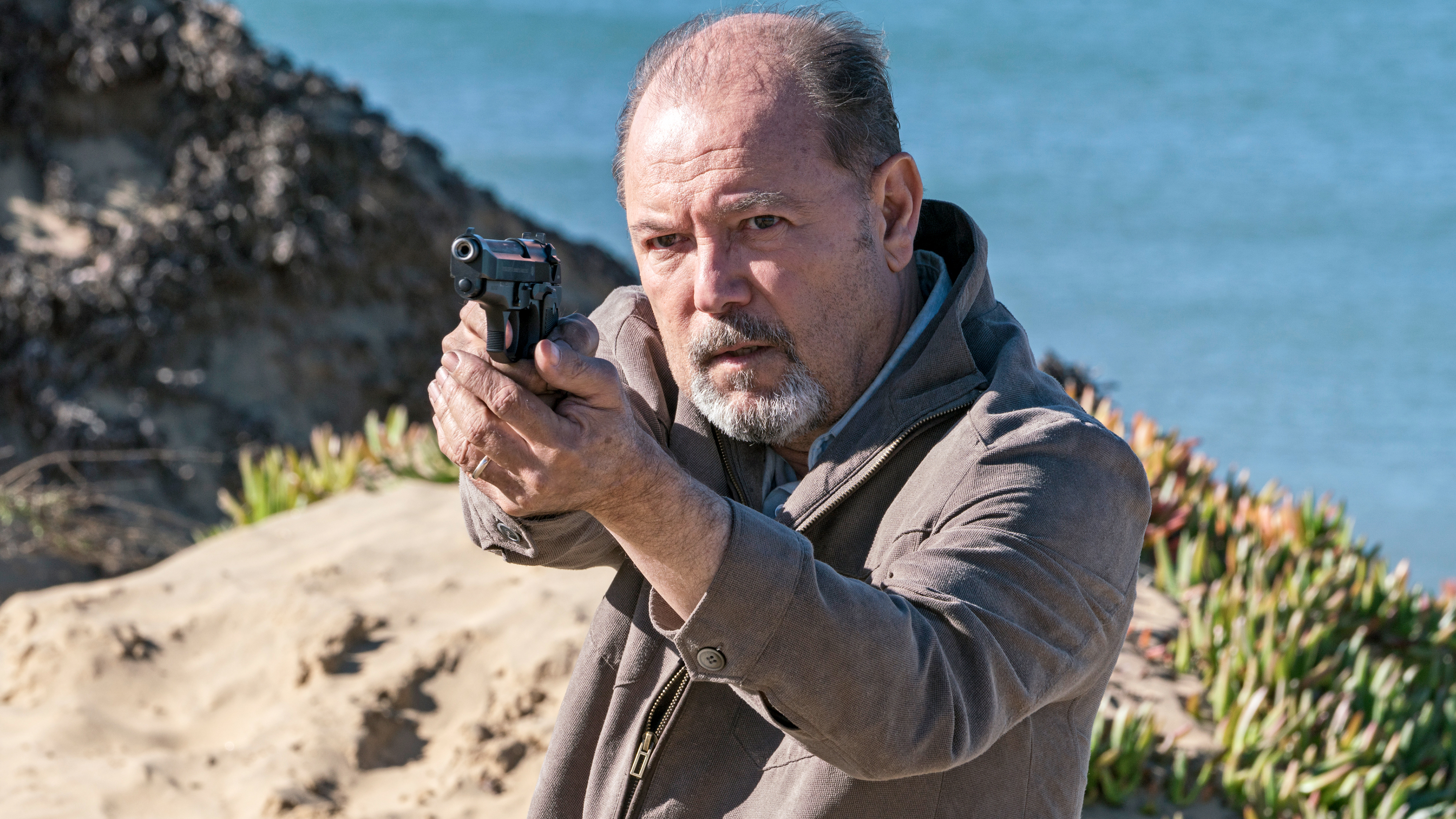 Poster Fear The Walking Dead Saison 2 Affiche 22 Sur 32 Allociné 