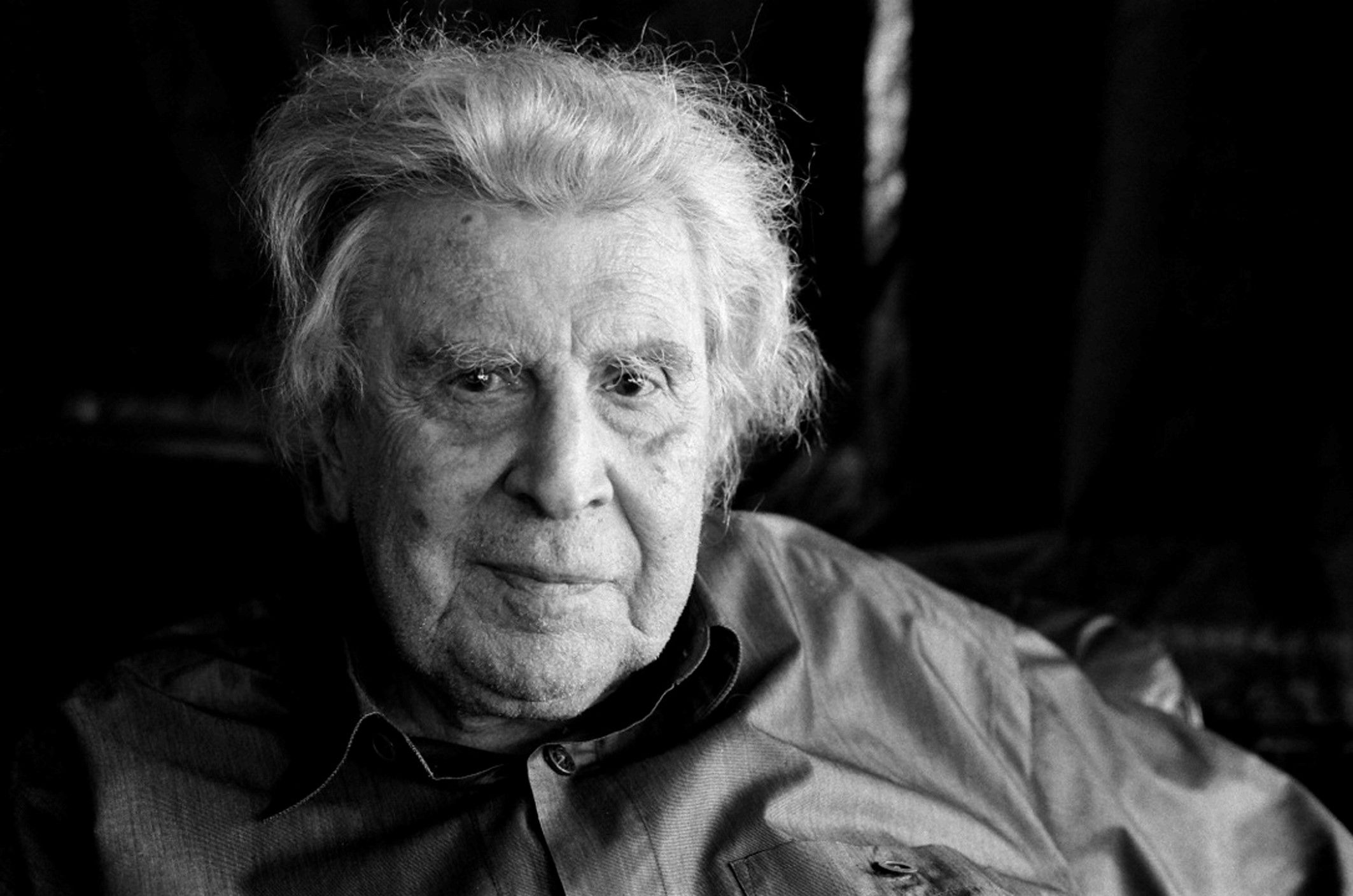 Photo De Mikis Theodorakis Photo Mikis Theodorakis Photo Sur