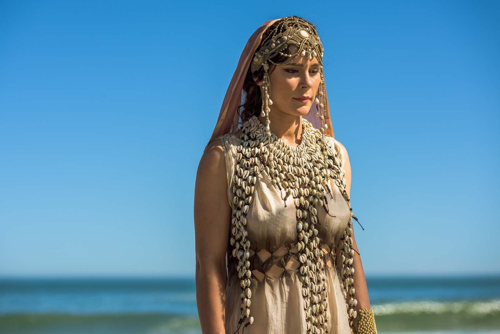 Troy: Fall of a City : Photo Bella Dayne - 4 sur 7 - AlloCiné