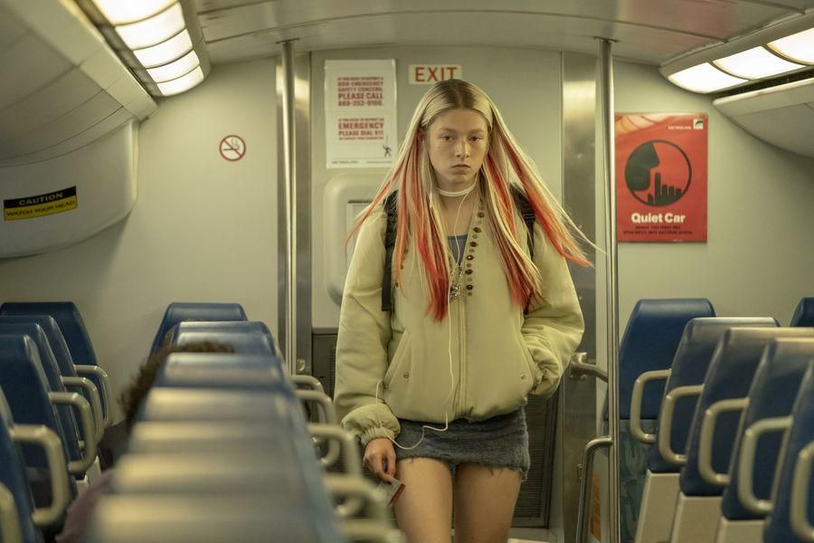 Films Et Séries Tv Avec Hunter Schafer Euphoria (2019) : Photo Hunter Schafer - 1 sur 25 - AlloCiné
