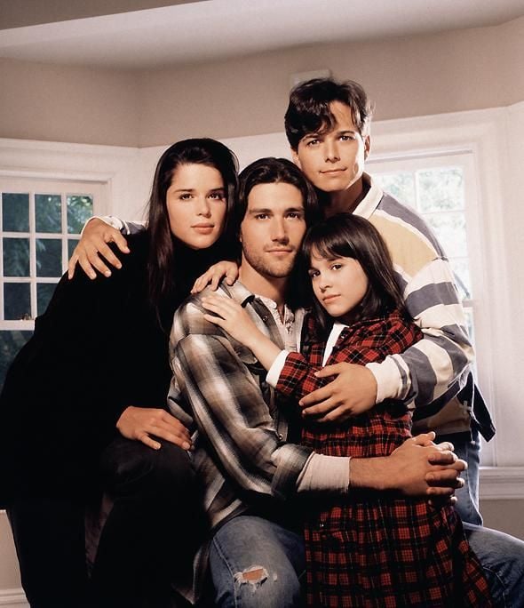 La Vie à Cinq Photo de Scott Wolf - La Vie à cinq : Photo Lacey Chabert, Matthew Fox