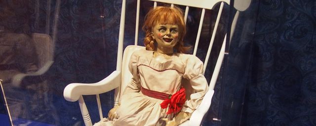 poupeé annabelle a vendre