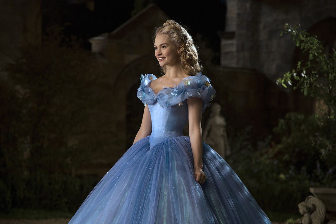 Films Et Séries Tv Avec Lily James Cendrillon : qui est Lily James, la nouvelle princesse Disney ? - AlloCiné