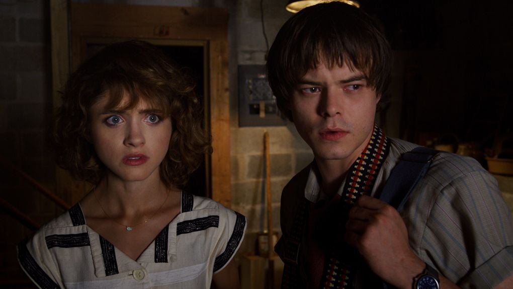 Stranger Things Couple Dans La Vrai Vie Stranger Things : des pizzas pour Steve, un groupe de rock pour Mike