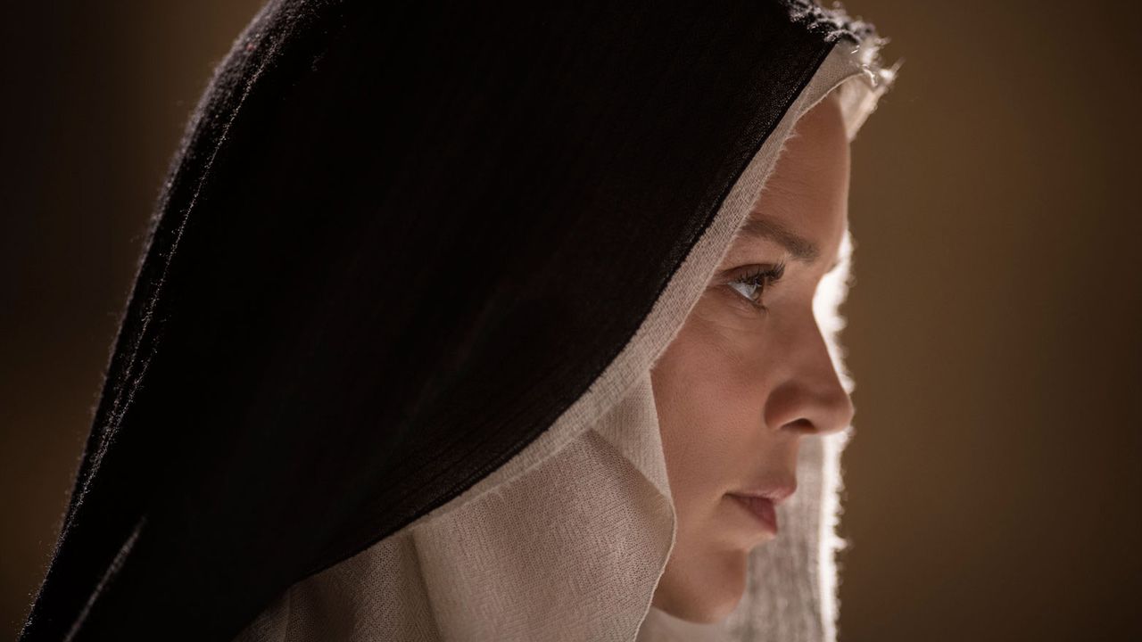 Benedetta Le Film Avec Virginie Efira Repousse Pour Cannes 2021 Actus Cine Allocine