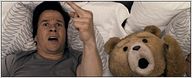 Ted, l'ours qui encourage les Bleus... ou pas ! [VIDEO]