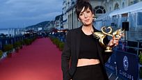 Palmarès de Cabourg 2019 : le festival romantique récompense Danny Boyle, Nora Hamzawi et Juliette Binoche... Palmarès de Cabourg 2019 : le festival romantique récompense Danny Boyle, Nora Hamzawi et Juliette Binoche...