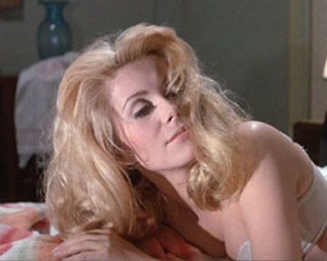 <strong>Belle de Jour</strong> Bande-annonce VF