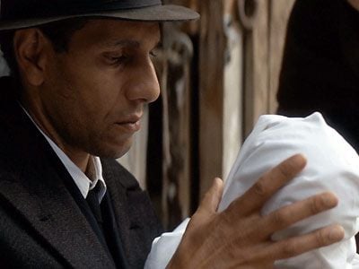 <strong>Hors-la-loi</strong> Bande-annonce VF