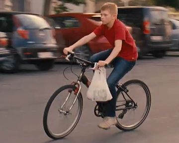 <strong>Le gamin au vélo</strong> Bande-annonce VF