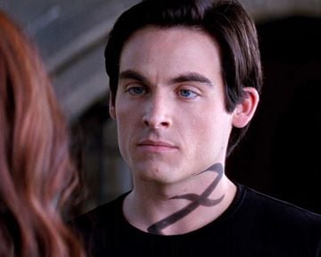 <strong>The Mortal Instruments : La Cité des ténèbres</strong> Bande-annonce (3) VO